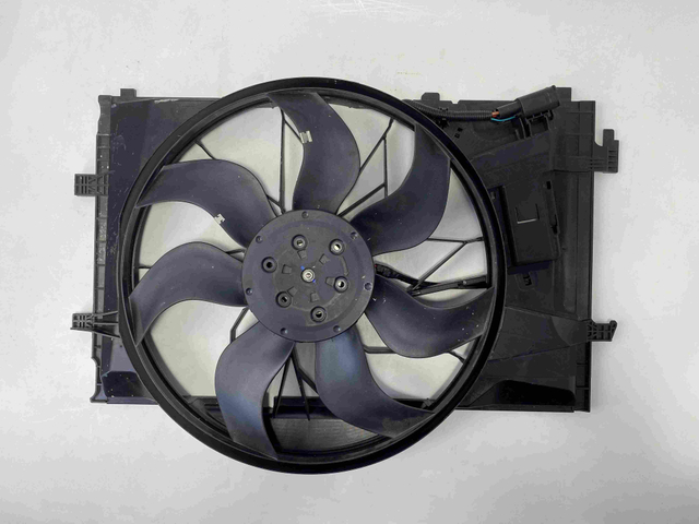 A2035001793 Conjunto de ventilador de refrigera&ccedil;&atilde;o do radiador Mercedes W203 Classe C 12V; Qualidade OEM, exporta&ccedil;&atilde;o por atacado.