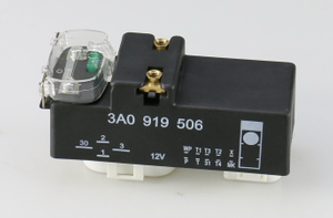 3A0919506 Relais der K&uuml;hlgebl&auml;se-Steuereinheit f&uuml;r Volkswagen Golf Jetta 1994-1999