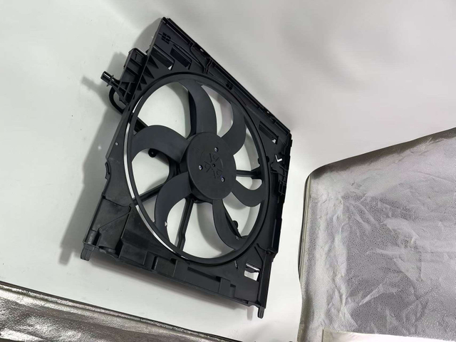 Conjunto de ventilador de refrigeraci&oacute;n de radiador 17428618239 400W para ventilador el&eacute;ctrico sin escobillas BMW X5 E70 E71 F15 F16