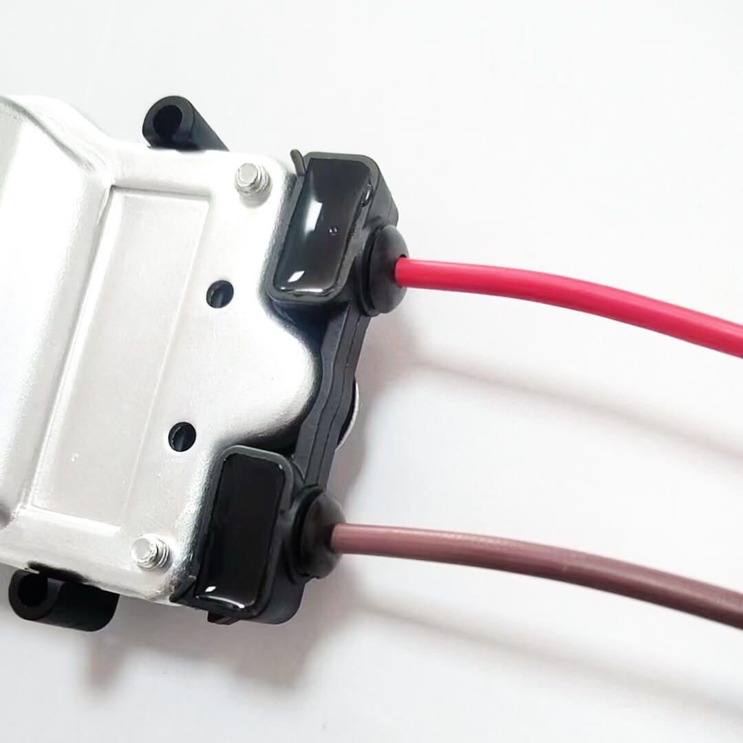 وحدة تحكم بمروحة التبريد الأصلية OEM 1137328173 لسيارة Audi Q7 2007-2015 Volkswagen Touareg 2004-2012 - أجزاء المحرك المتينة