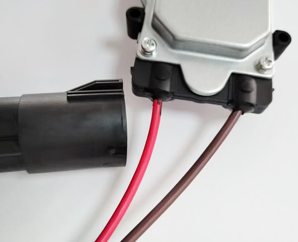 1137328365 Chladic&iacute; ventil&aacute;tor Rezistorov&yacute; modul; Elektronick&eacute; souč&aacute;stky pr&eacute;miov&eacute; kvality pro import a distribuci B2B .