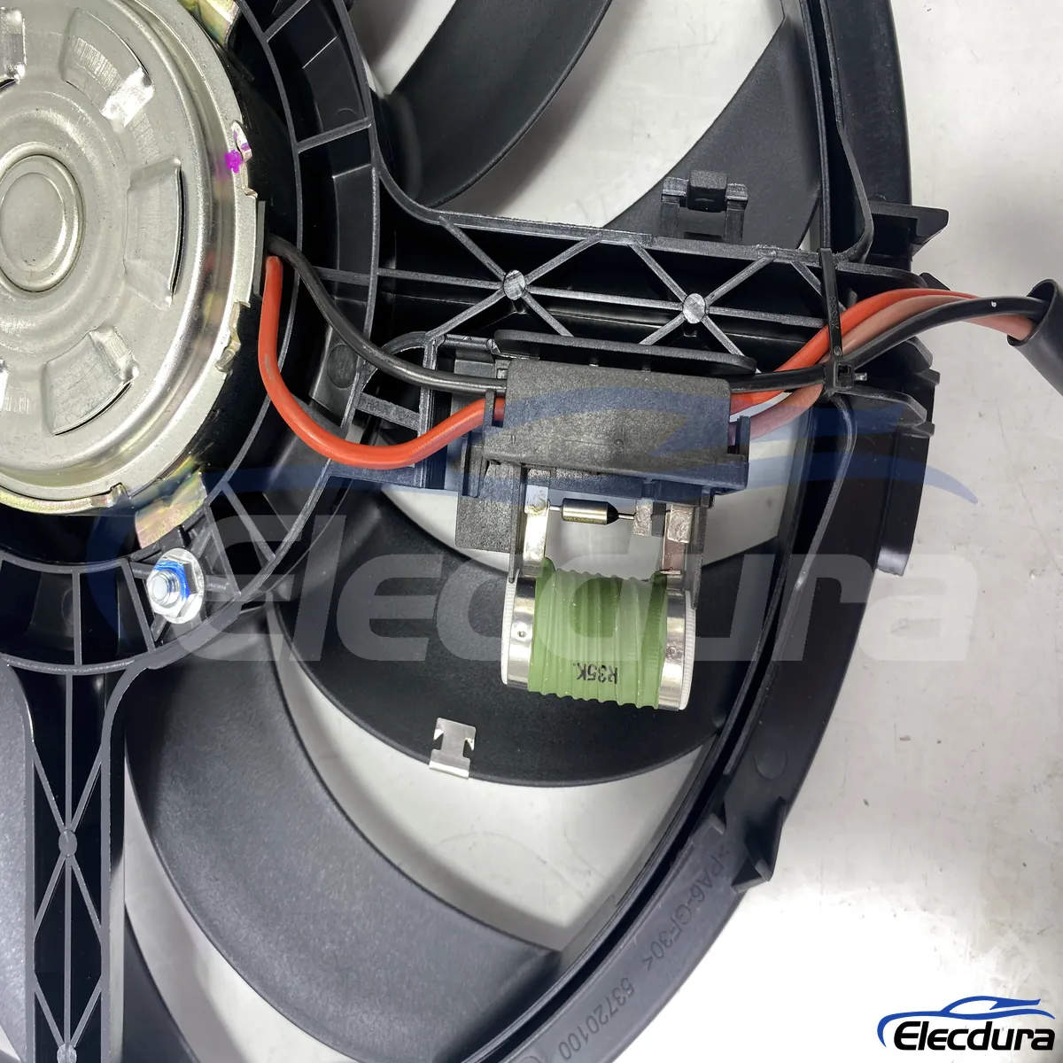 Ensemble de ventilateur de refroidissement du condenseur de climatisation BMW Remplacement d'origine 17422752632 Fourniture de pi&egrave;ces en vrac