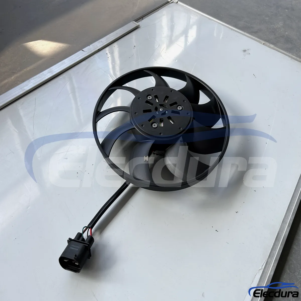 มอเตอร์พัดลมระบายความร้อน Audi Electric OE เปลี่ยน 8W0959455B จัดหาชิ้นส่วนจำนวนมาก