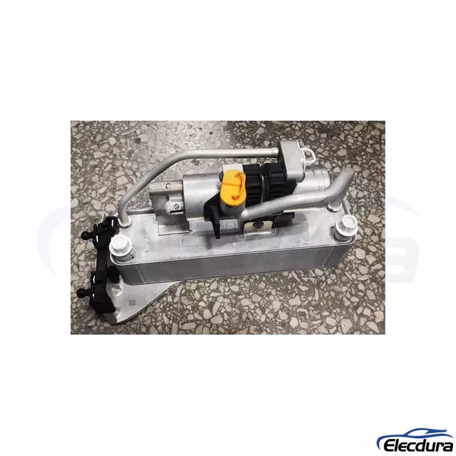 64509471521 BMW 1 (F21) M 140 i xDrive Oil Cooler n&aacute;hradn&iacute; velkoobchodn&iacute; dod&aacute;vky