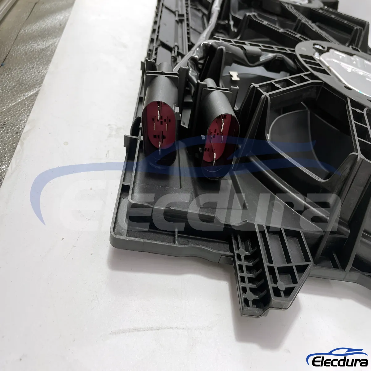 80A121003 เปลี่ยนพัดลมระบายความร้อนหม้อน้ำสำหรับร้านซ่อม Audi