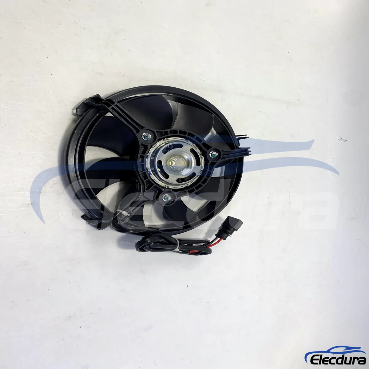 Gruppo ventola di raffreddamento del radiatore Audi sostituzione OE 8D0959455D fornitura di parti sfuse