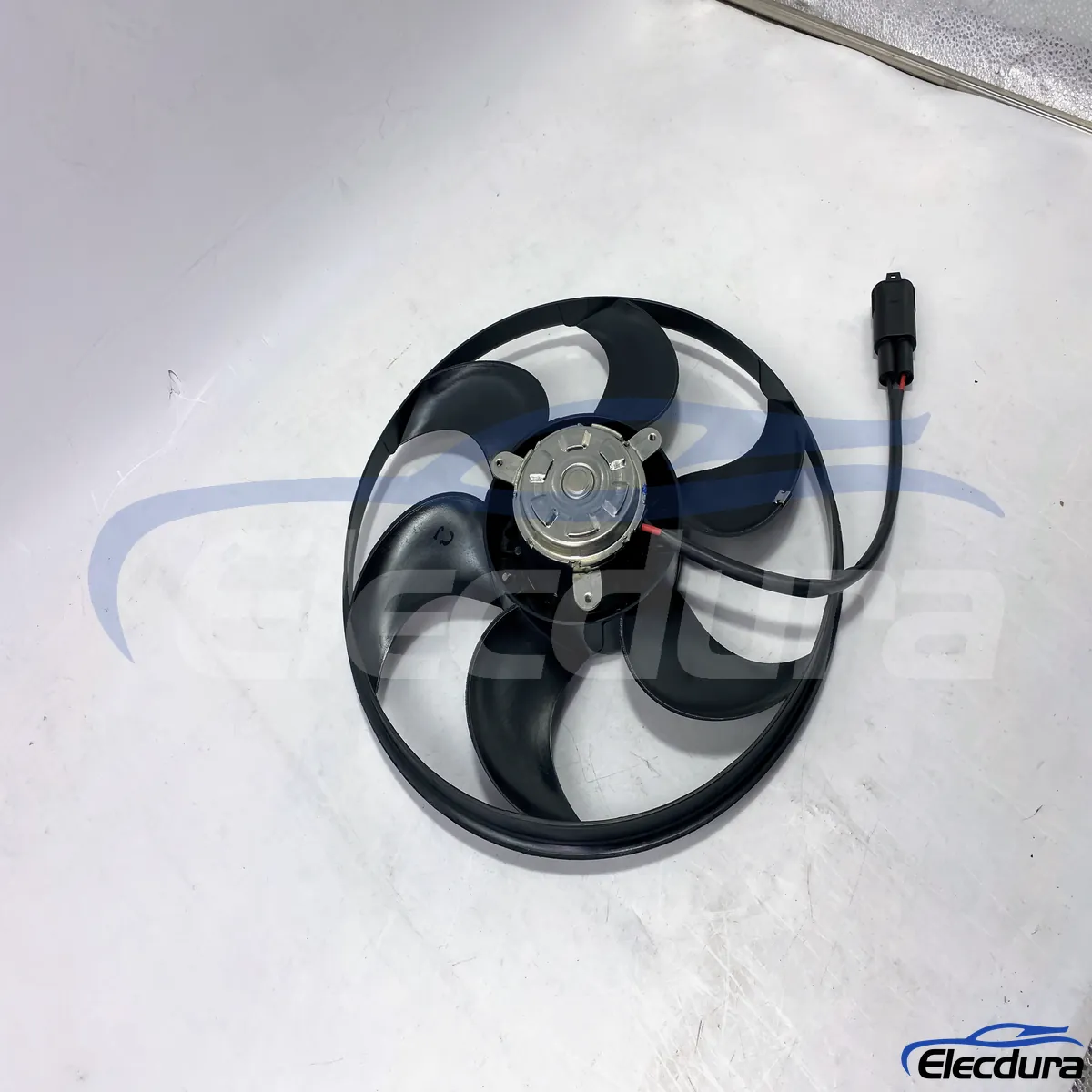 Ut&aacute;ngy&aacute;rtott hűtőventil&aacute;tor 2105052355 &ouml;mlesztett alkatr&eacute;szek sz&aacute;ll&iacute;t&aacute;s&aacute;hoz