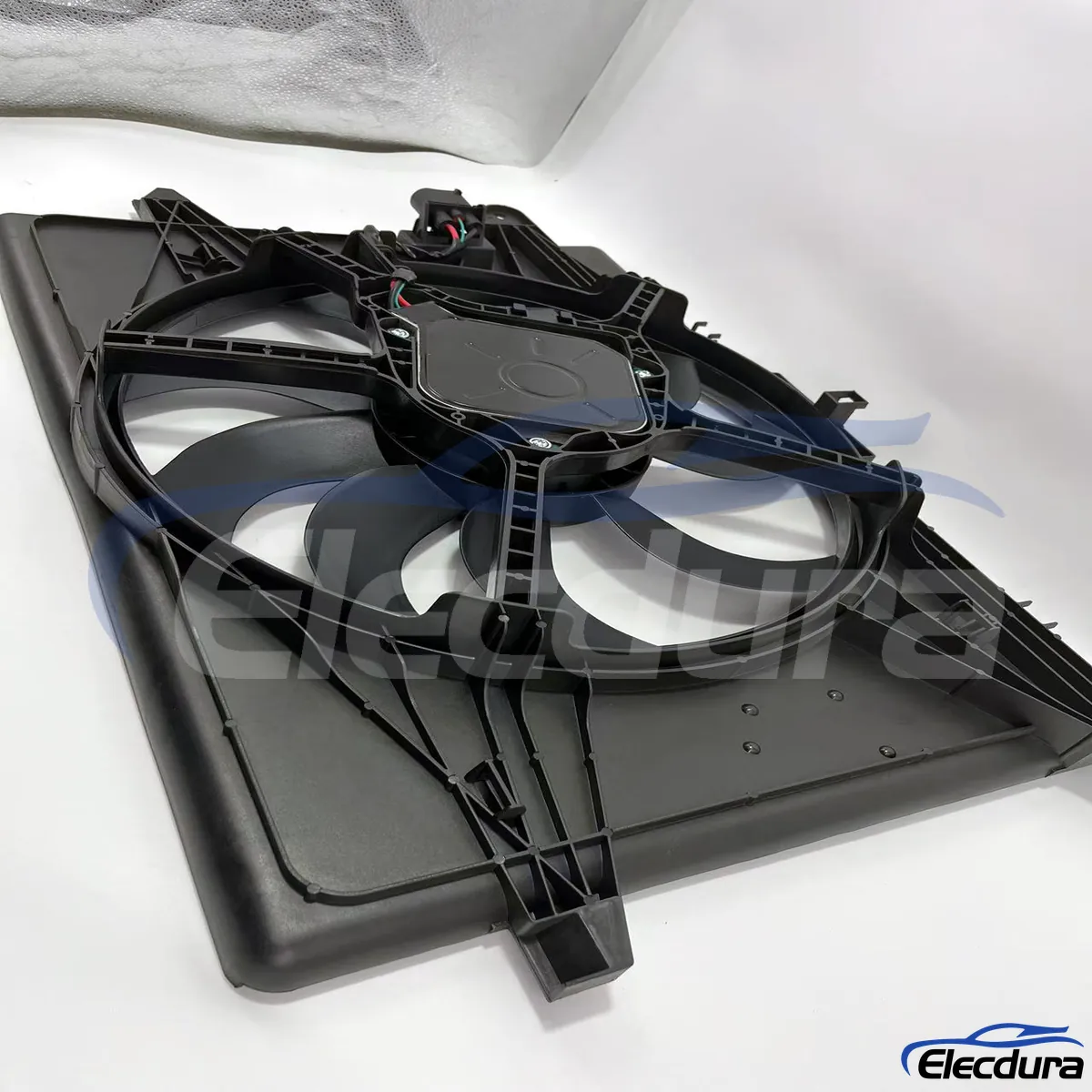 68232442AB Aftermarket Brushless Conjunto del ventilador de refrigeraci&oacute;n del radiador para importador y suministro de piezas de reparaci&oacute;n